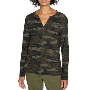 NWT M Sanctuary Longsleeve Camo Top